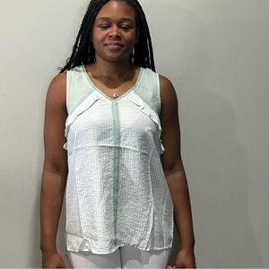 192.  Doe & Rae NWT Women's Sleeveless Tank Top Green Size S, M, L